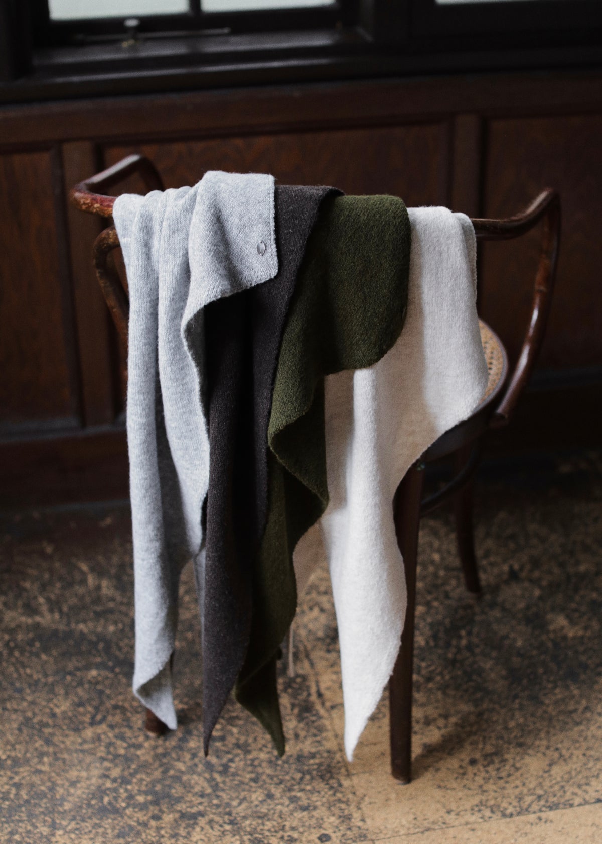 【先行】Triangle Knit Scarf ※10月中旬より順次配送