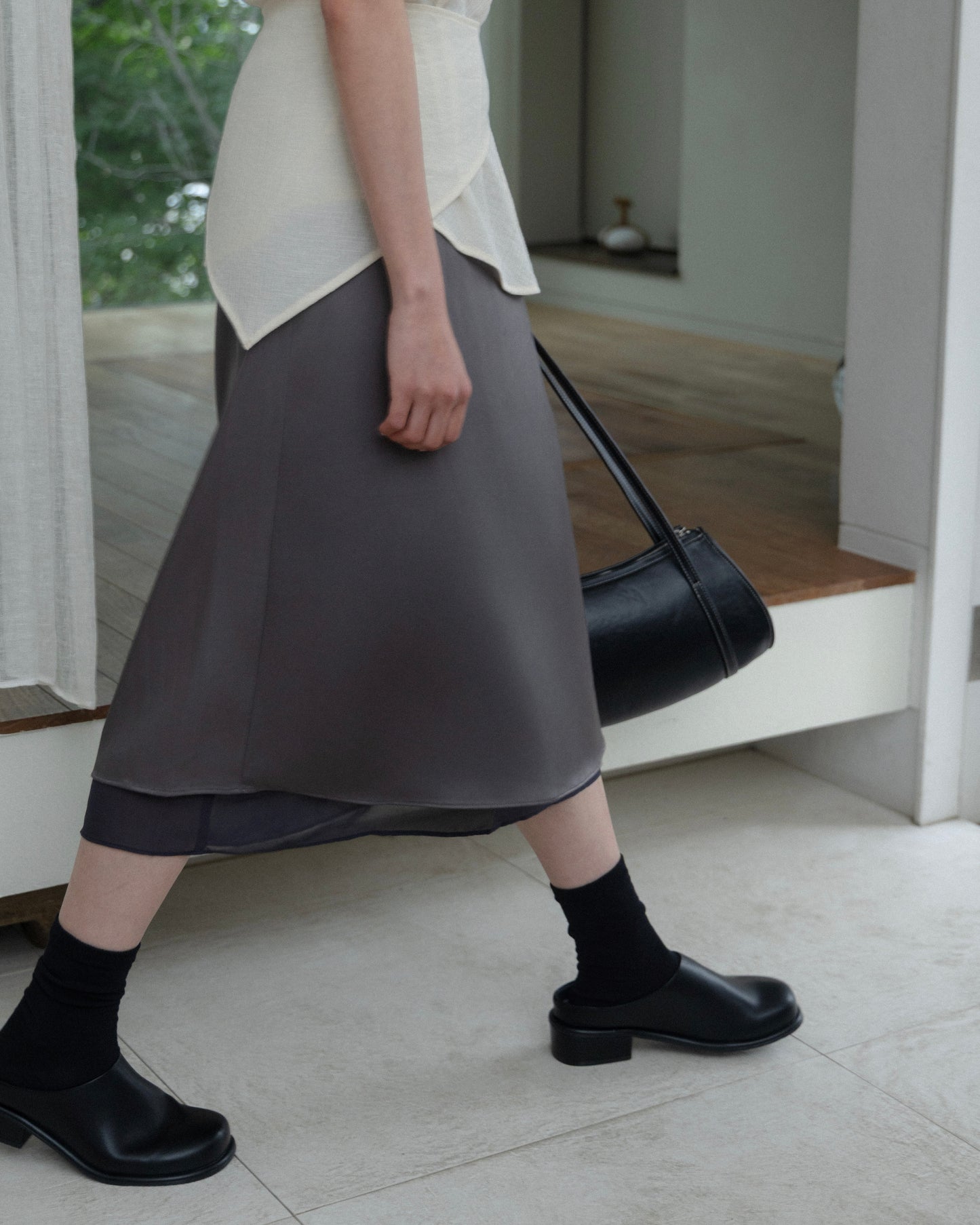 Tie-Waist Satin Skirt（6/26 21:00-）