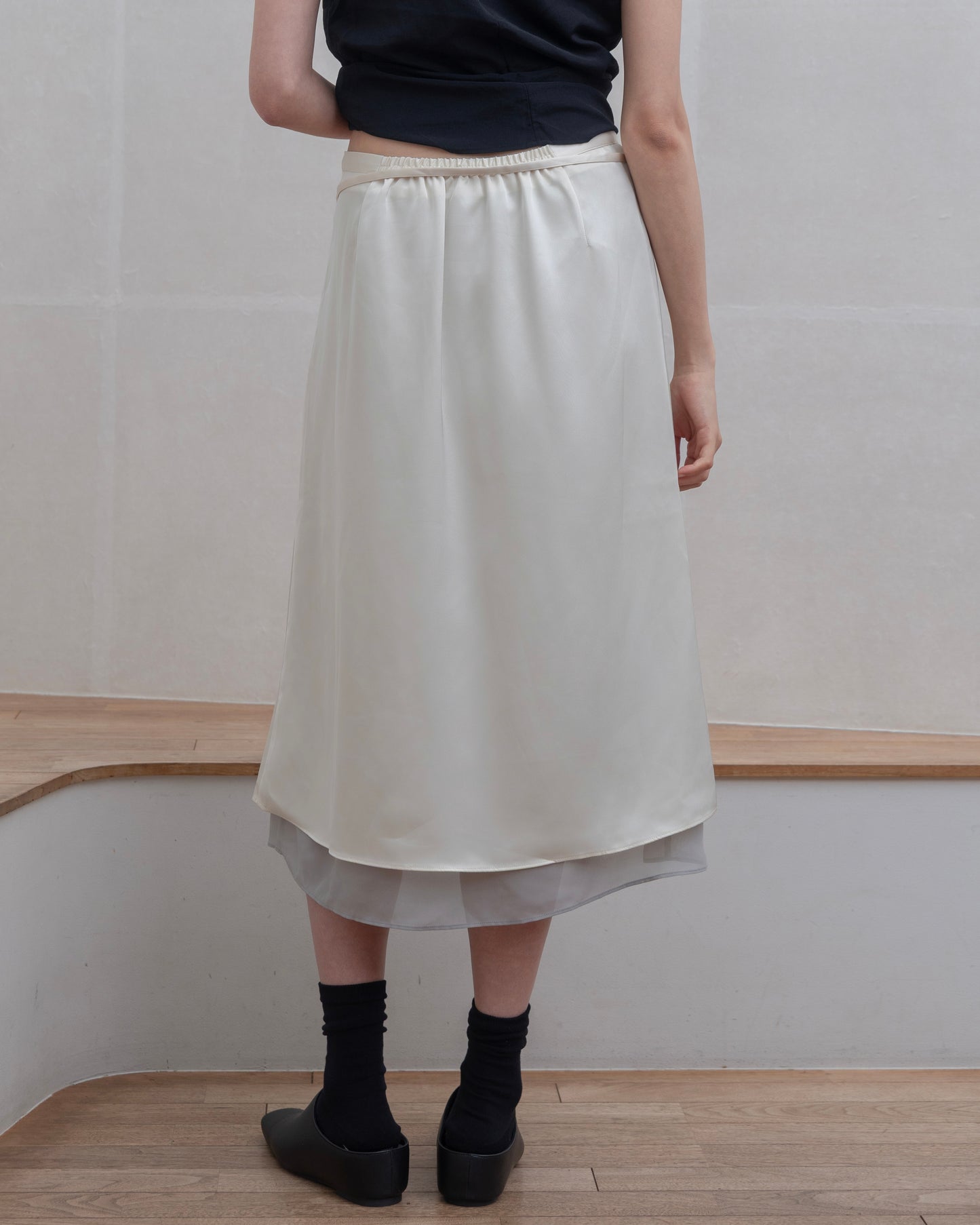 Tie-Waist Satin Skirt（6/26 21:00-）