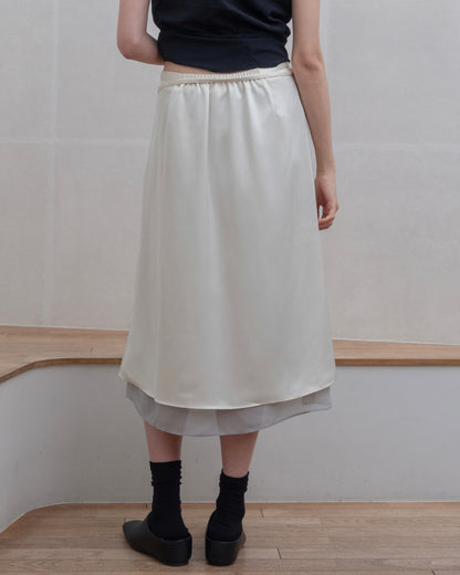 Tie-Waist Satin Skirt（6/26 21:00-）