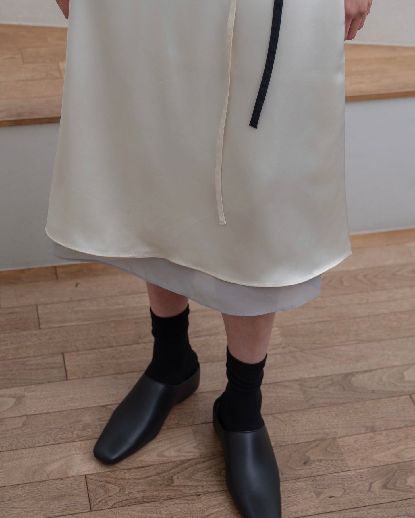 Tie-Waist Satin Skirt（6/26 21:00-）