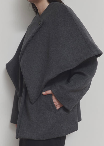 【先行】Layered Cape Coat ※10月中旬より順次配送