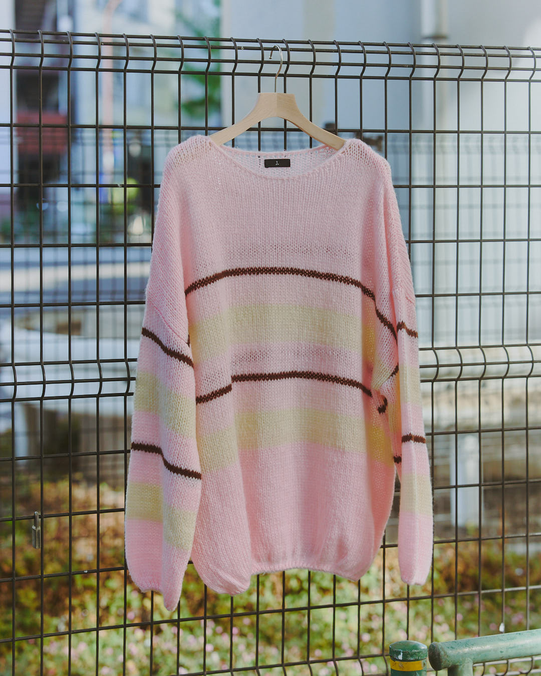 Big Silhouette Pullover Knit