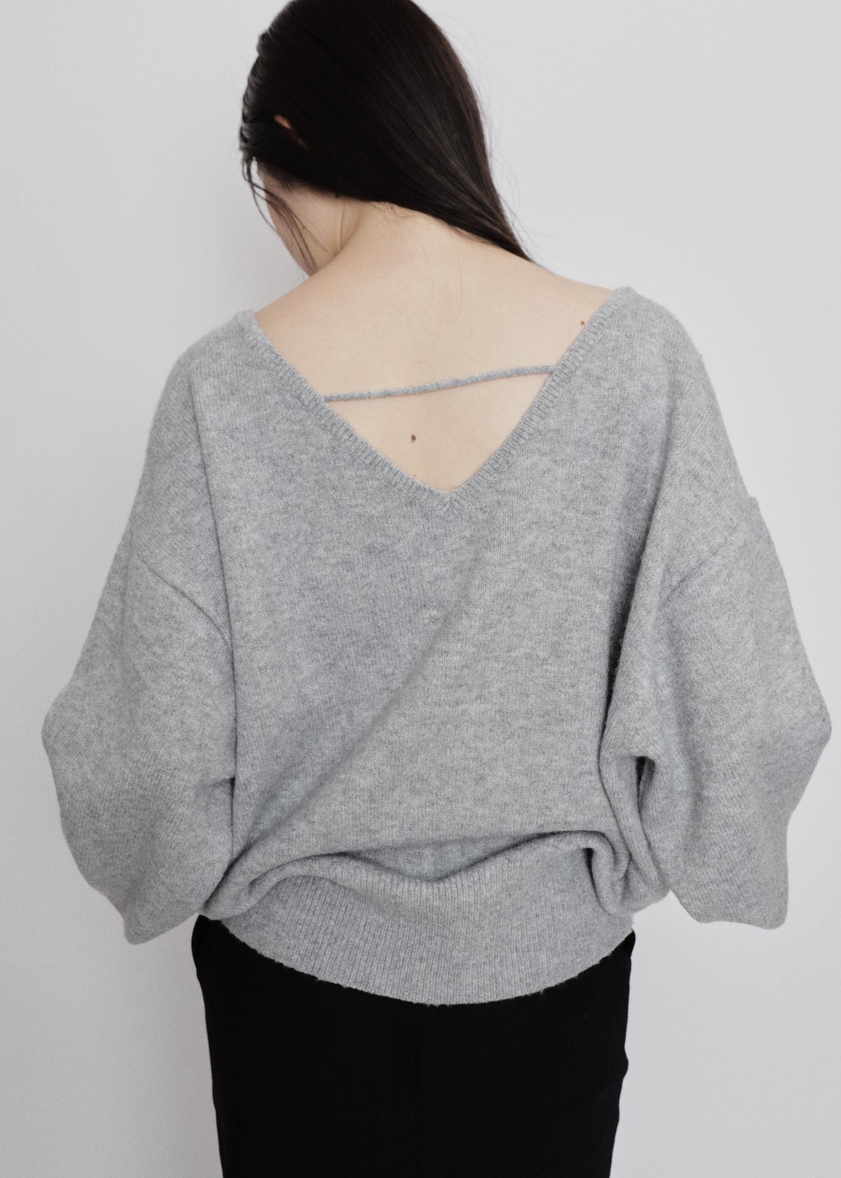 【先行】V-Neck Knit Pullover ※10月中旬より順次配送