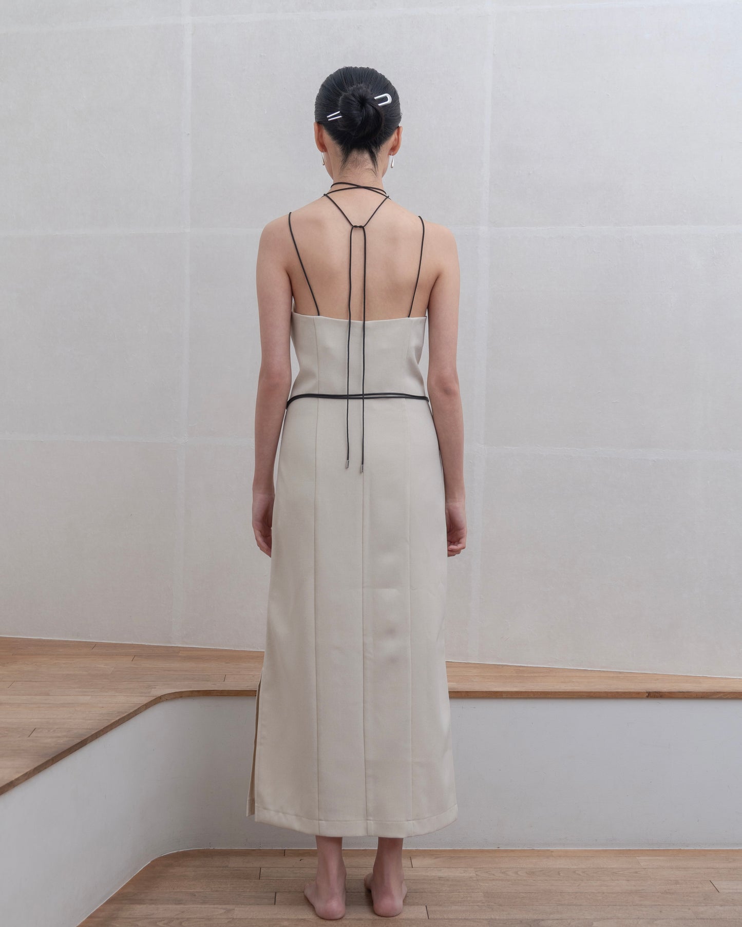 String Choker Dress（6/26 21:00-）