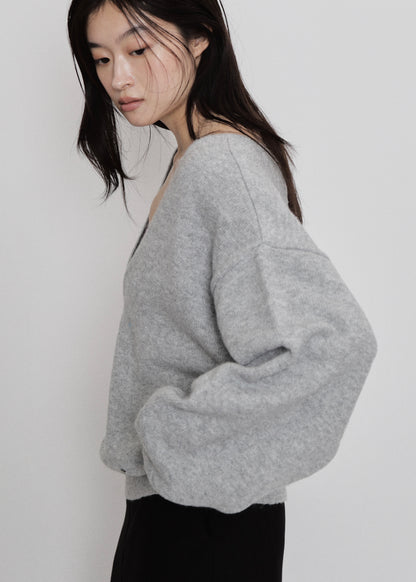 【先行】V-Neck Knit Pullover ※10月中旬より順次配送