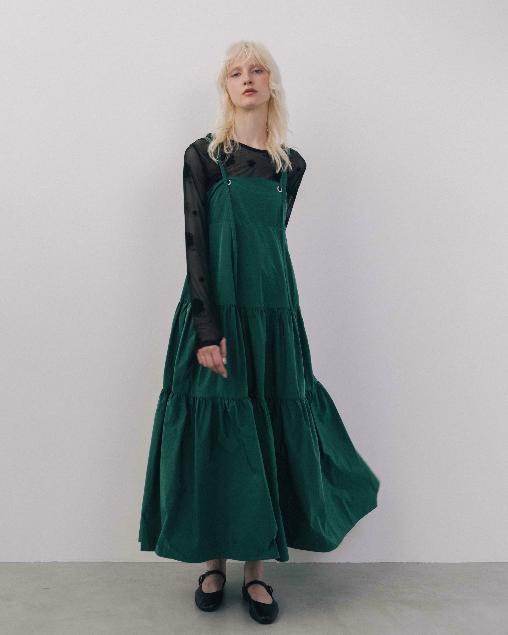 model:173cm<br>
size:FREE