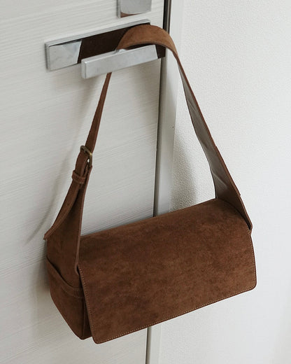 Suède Baguette Bag
