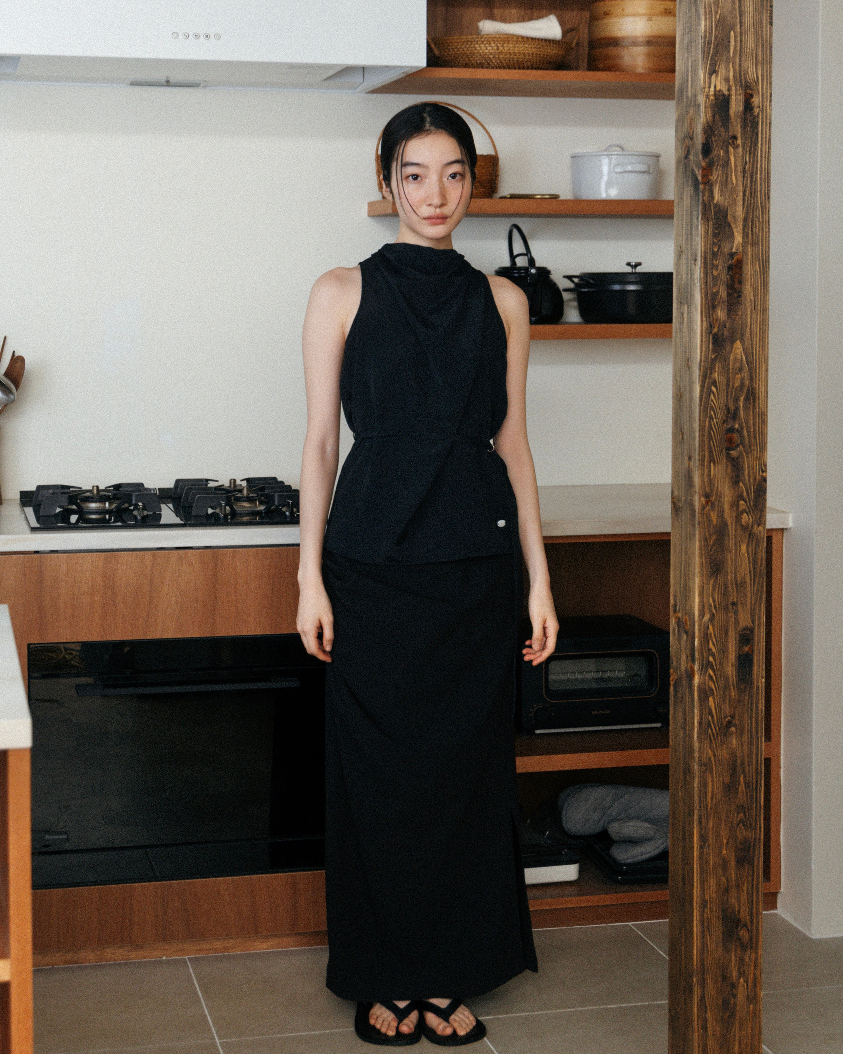 Drape Slit Skirt – newv | ヌーヴ
