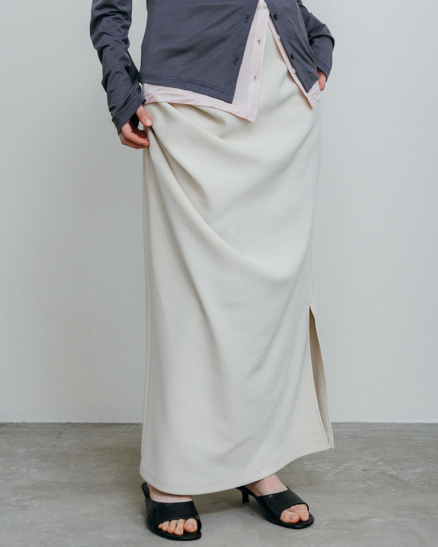 Drape Slit Skirt