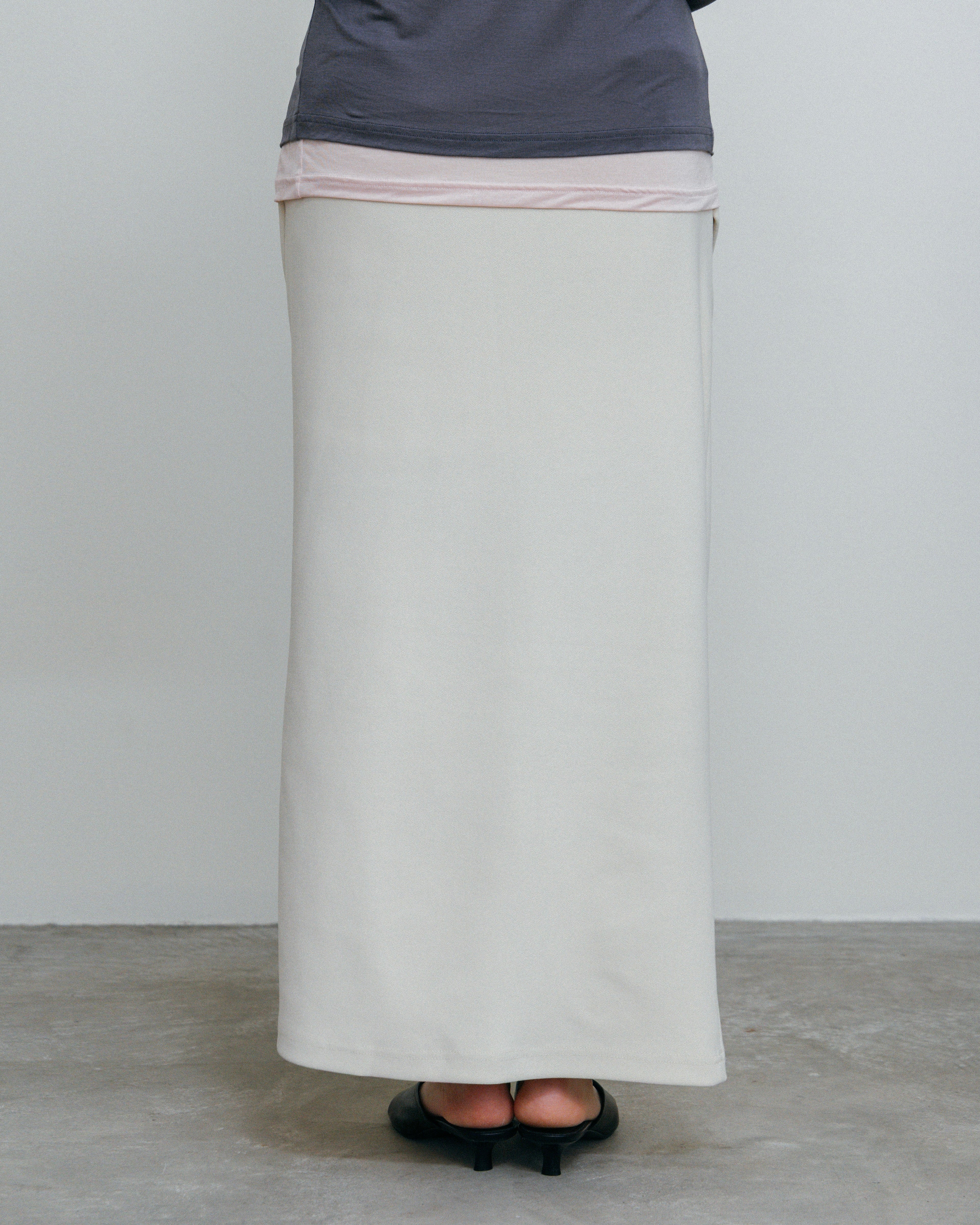 Drape Slit Skirt – newv | ヌーヴ