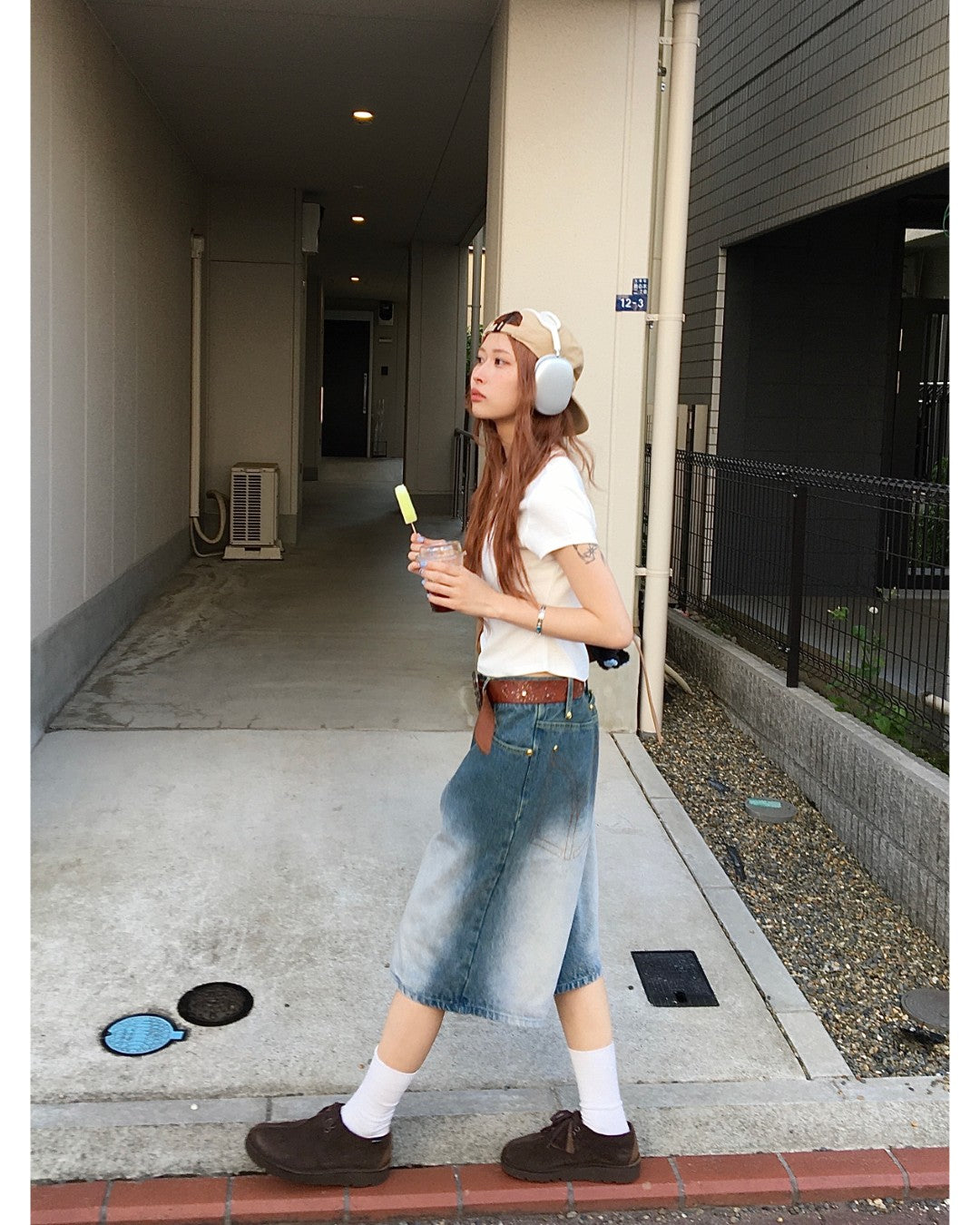 Vintage-Like Denim Half Pants