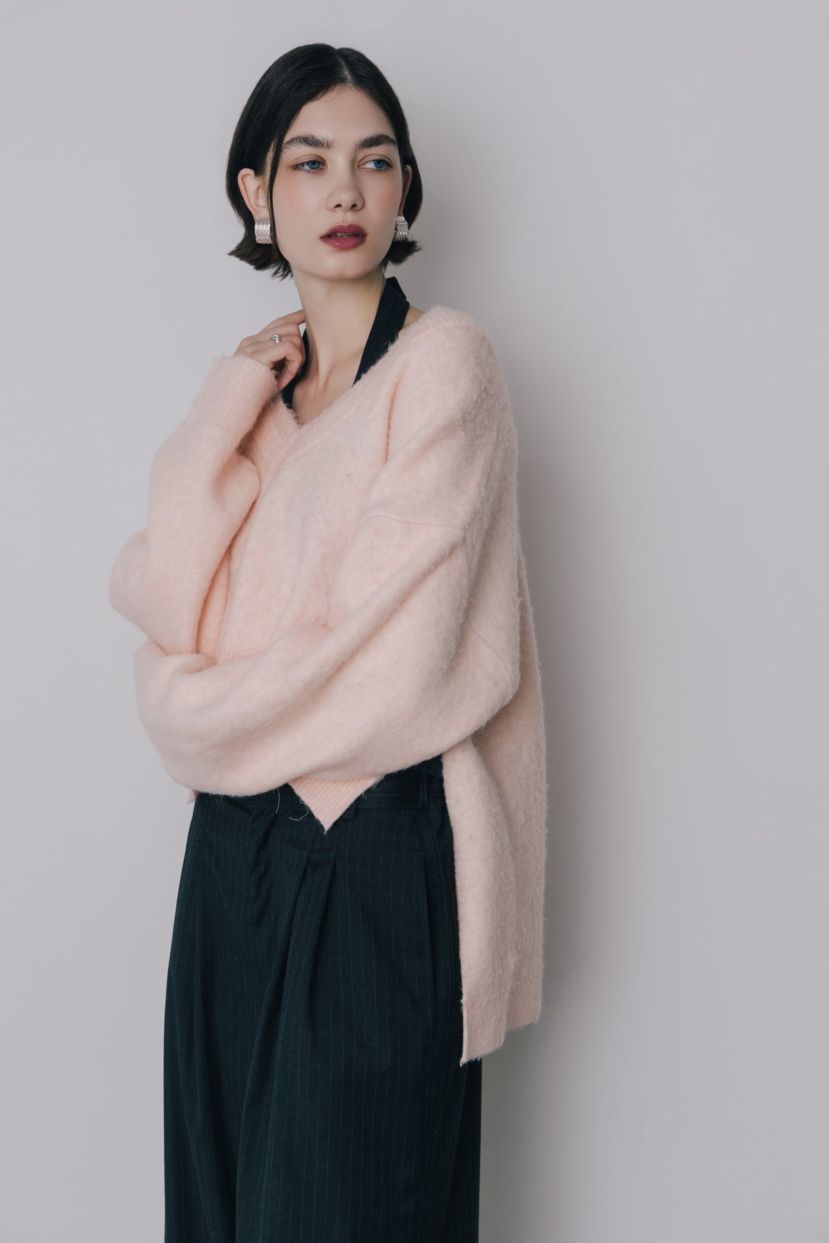 【先行】Shaggy V-Neck Knit ※11月上旬配送予定