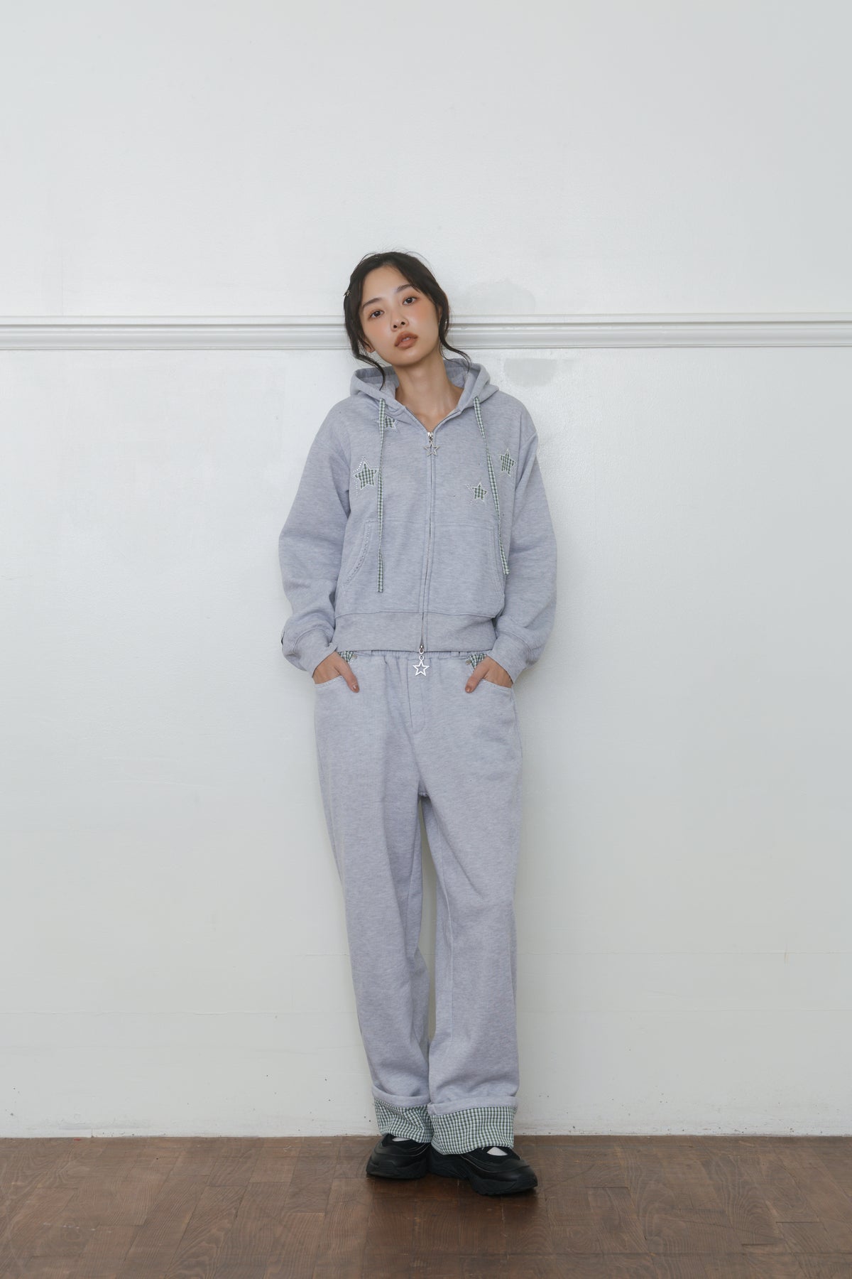 【先行】Roll-Up Rhinestone Sweatpants ※10月中旬配送予定