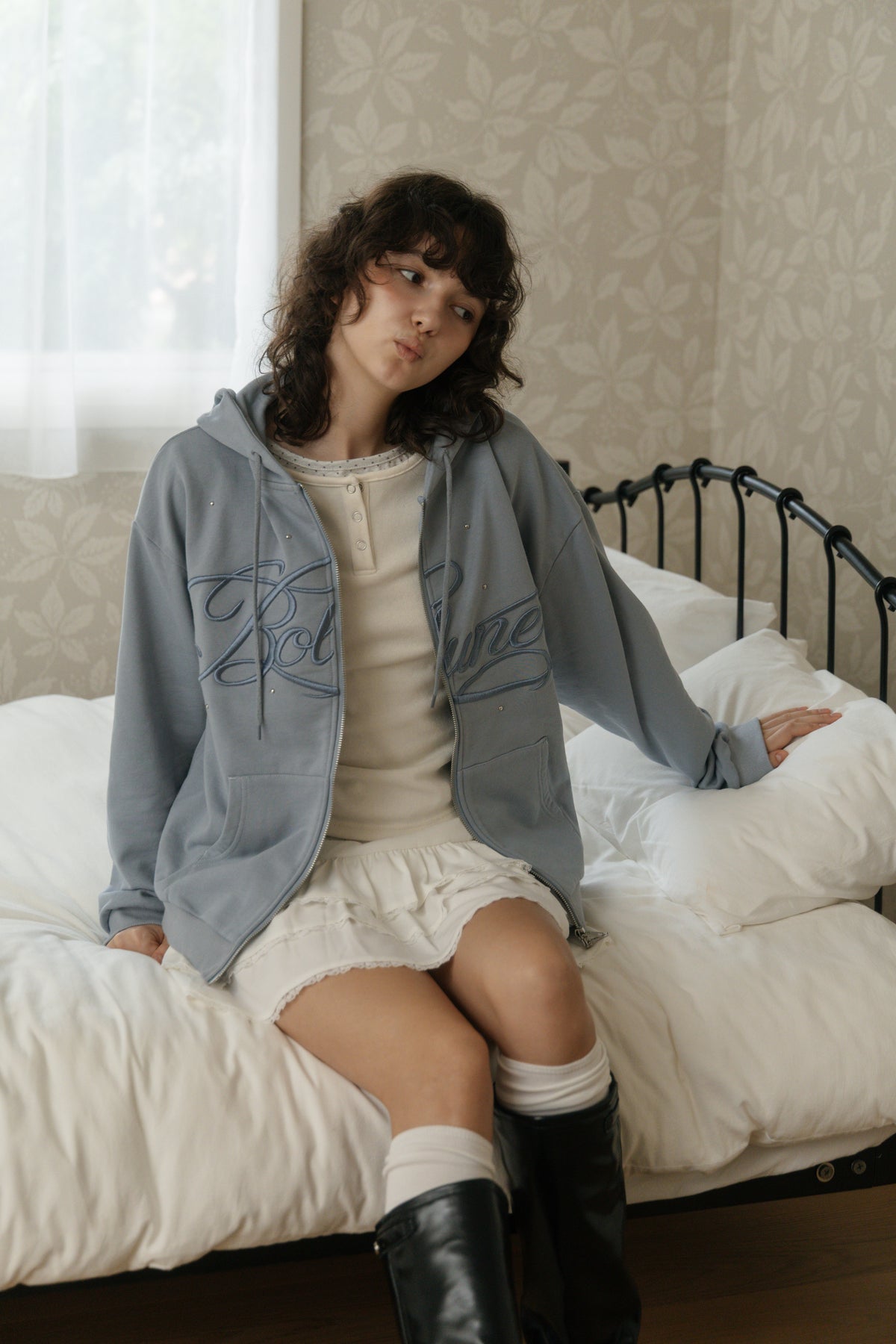 【先行】Big Lettering Zip-Up Hoodie ※10月下旬配送予定