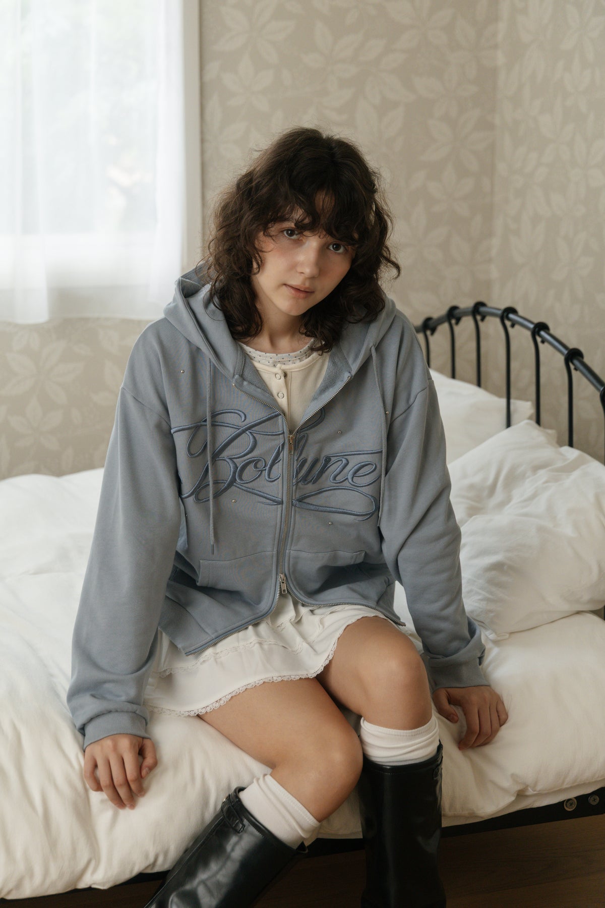 【先行】Big Lettering Zip-Up Hoodie ※10月下旬配送予定