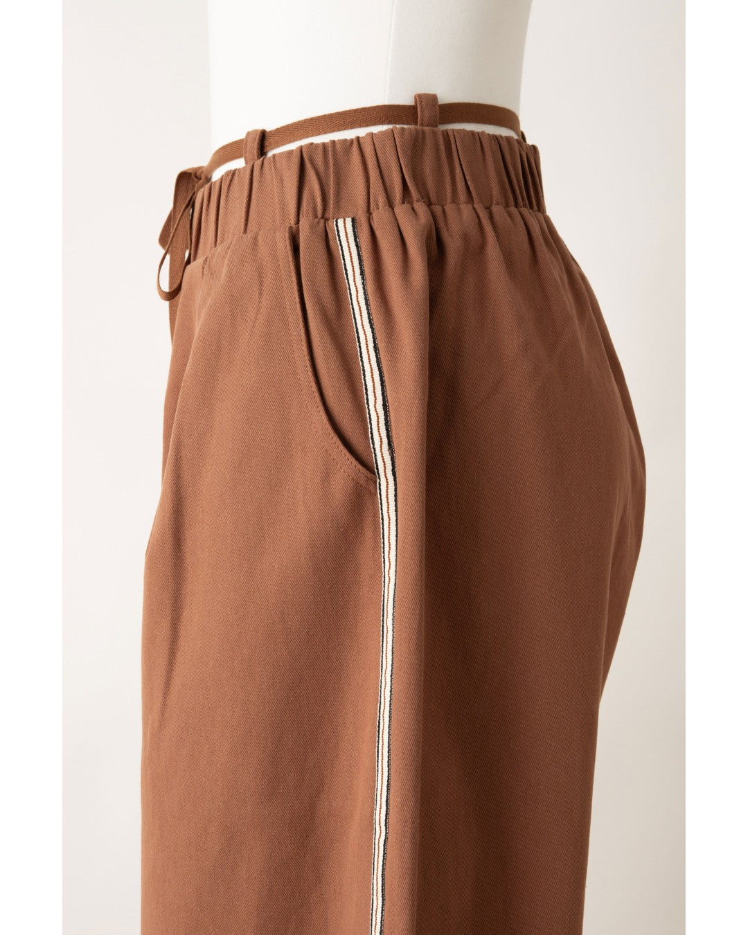 Waist Tape Side Line Pants